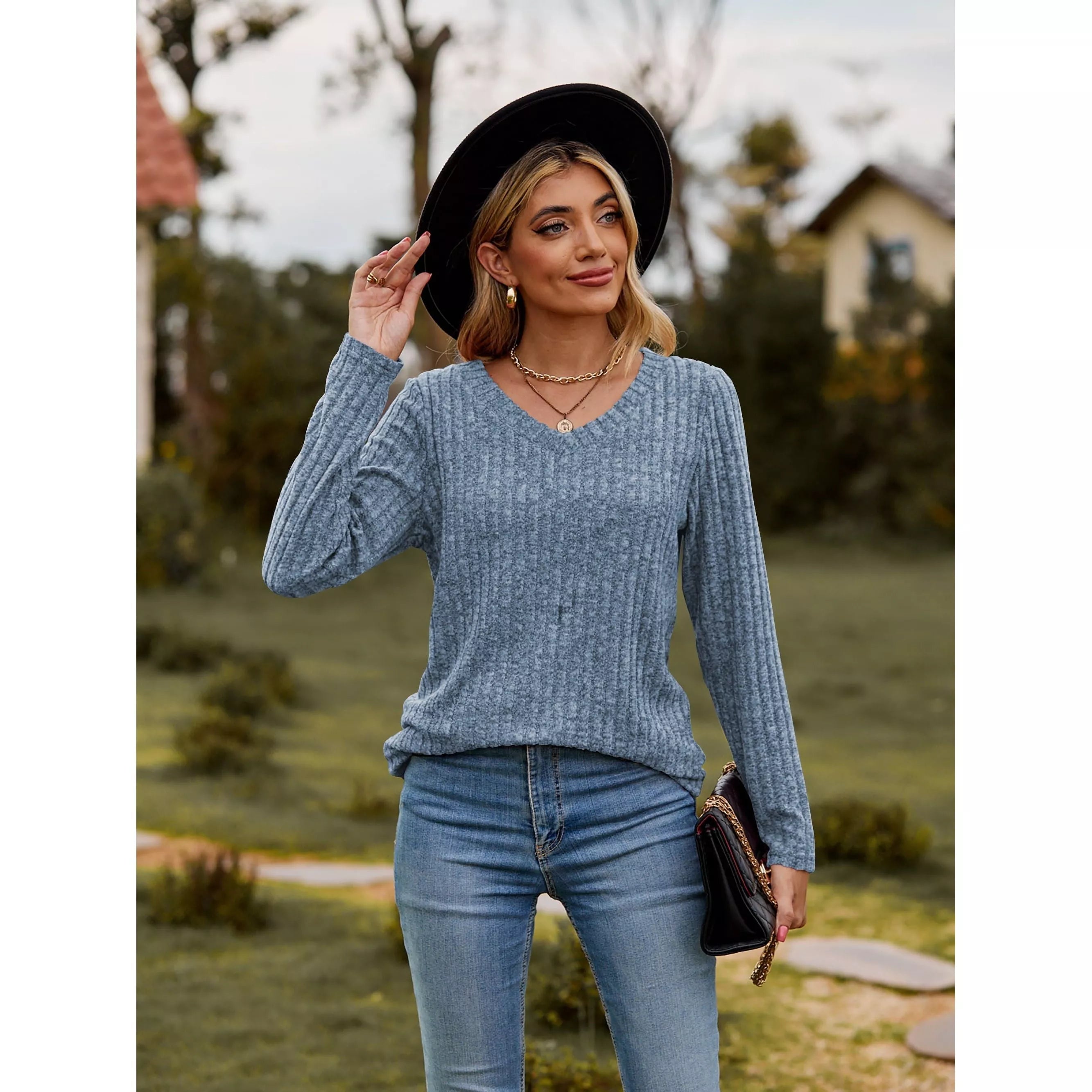 Ribbed V-Neck Long Sleeve Tee