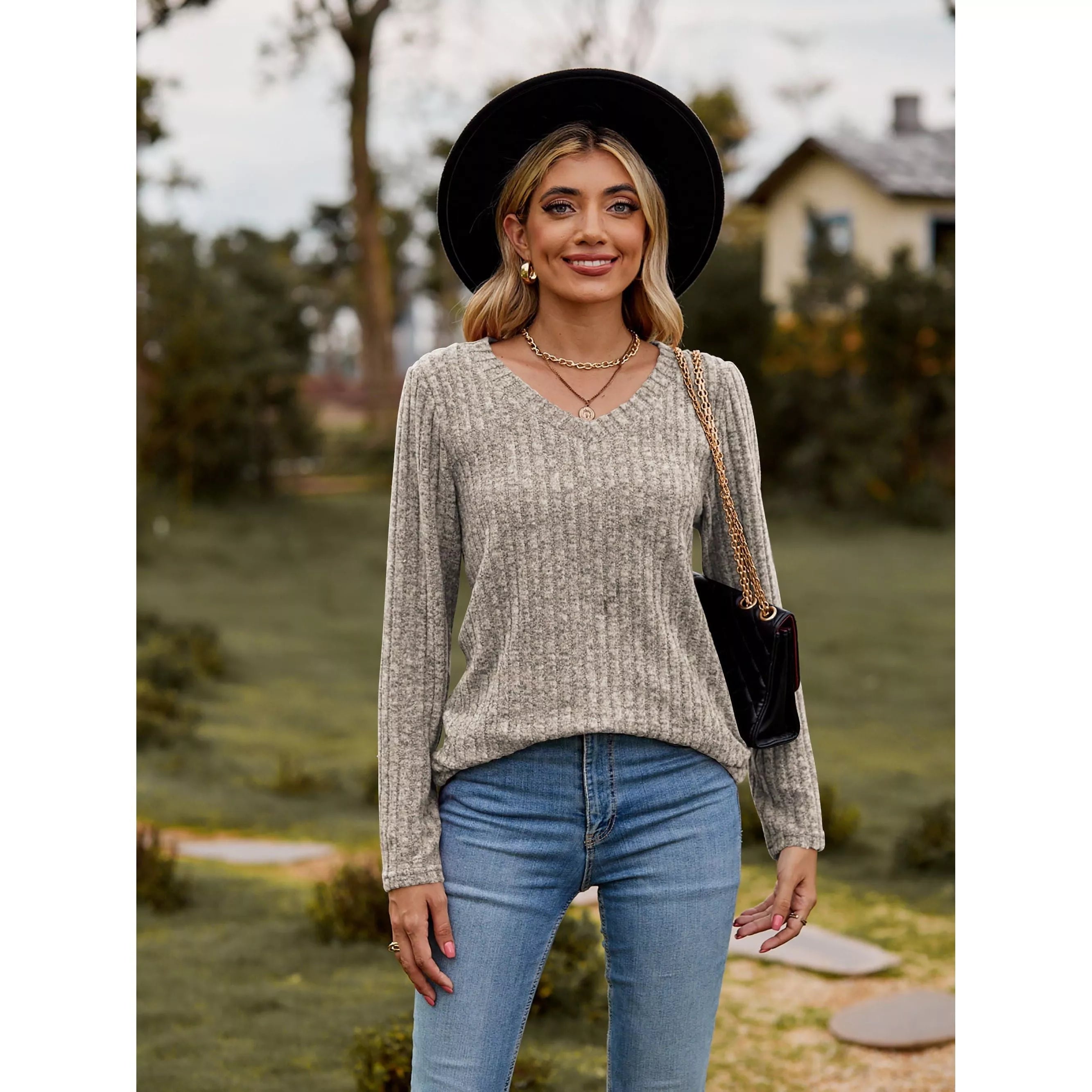 Ribbed V-Neck Long Sleeve Tee