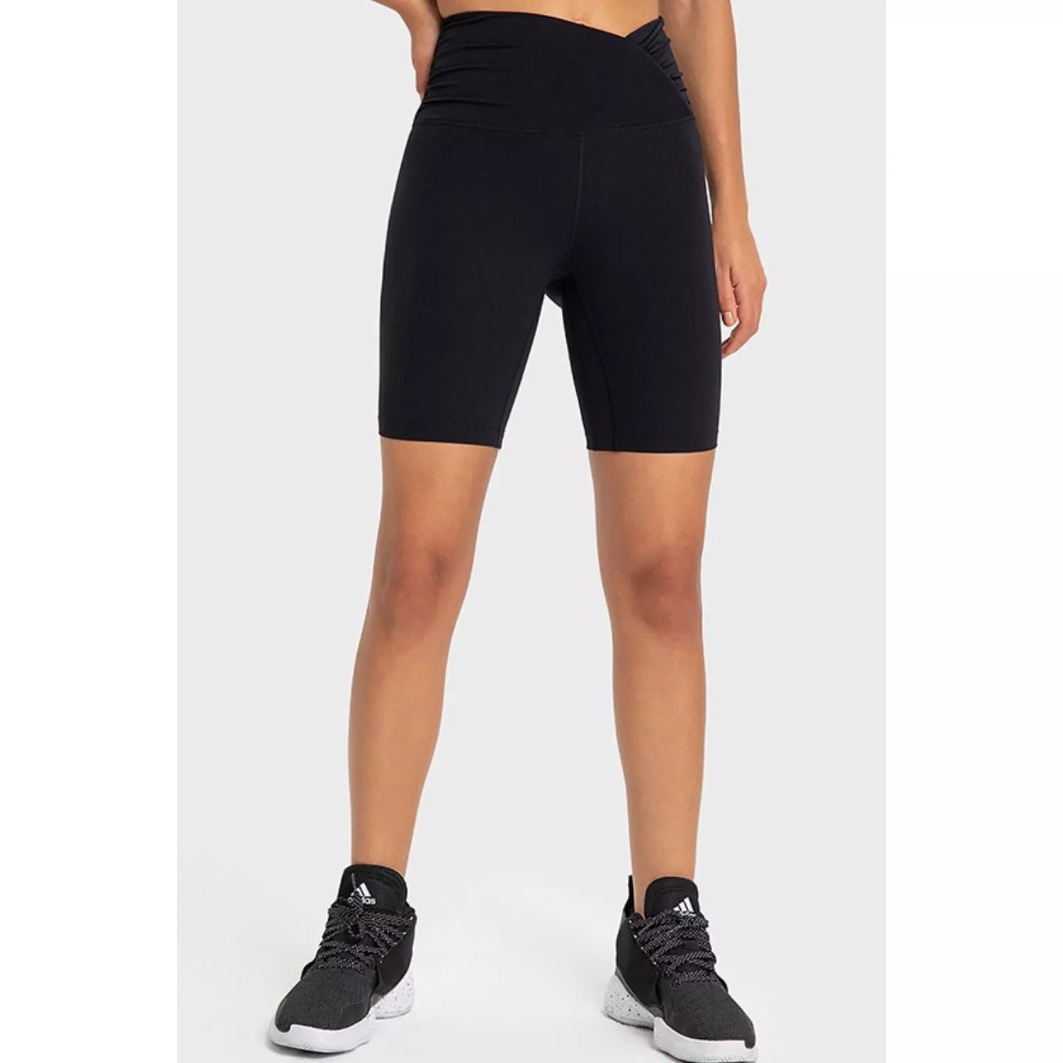 V-Waist Biker Shorts