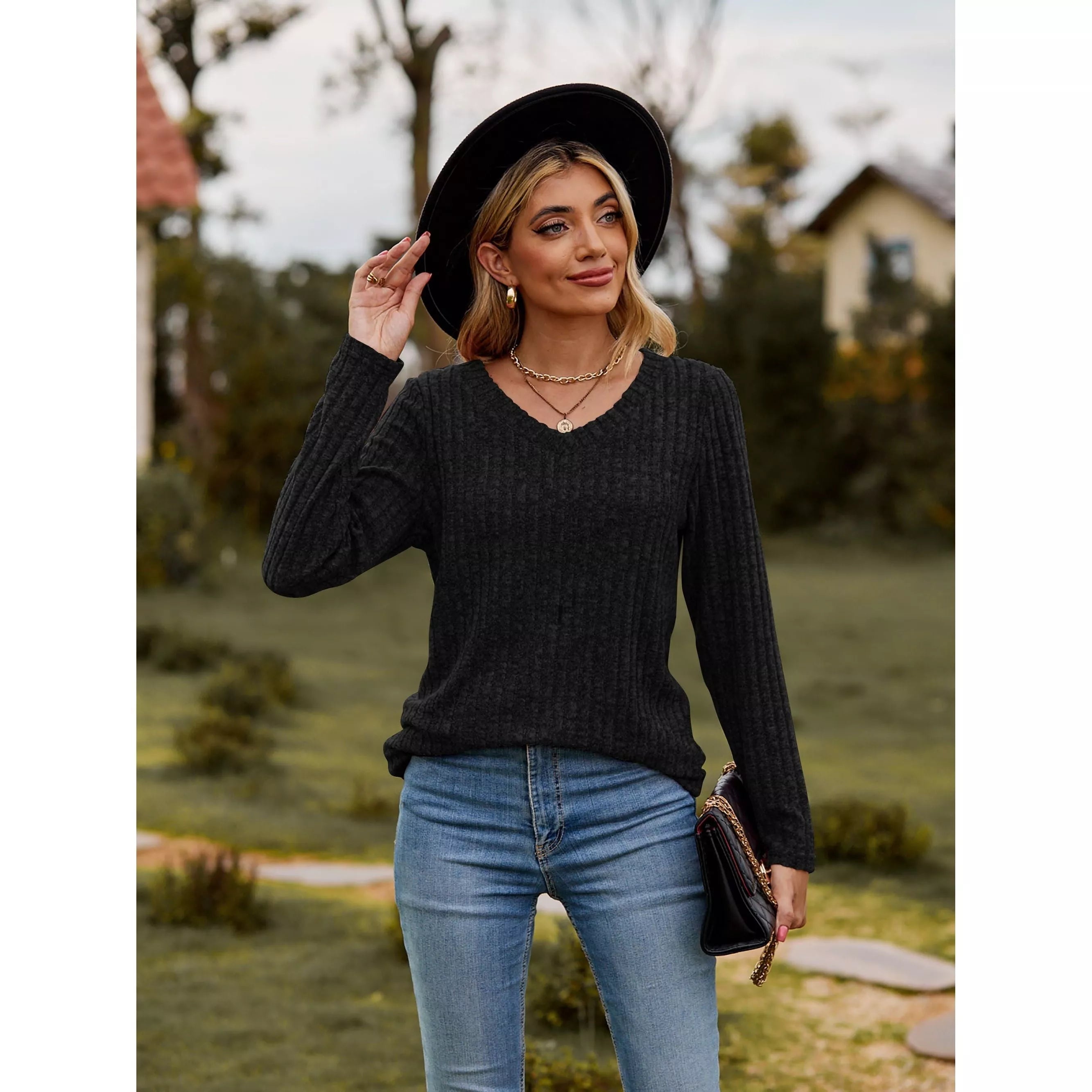 Ribbed V-Neck Long Sleeve Tee