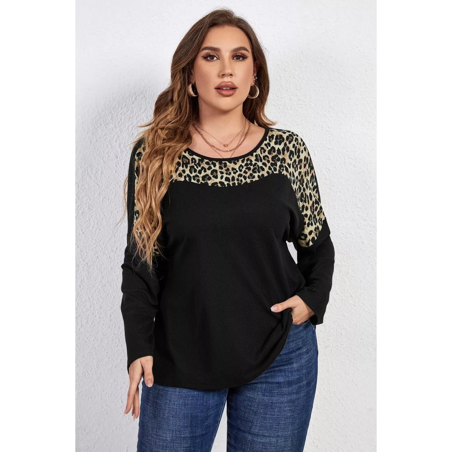 Plus Size Leopard Trim Round Neck Long Sleeve Tee