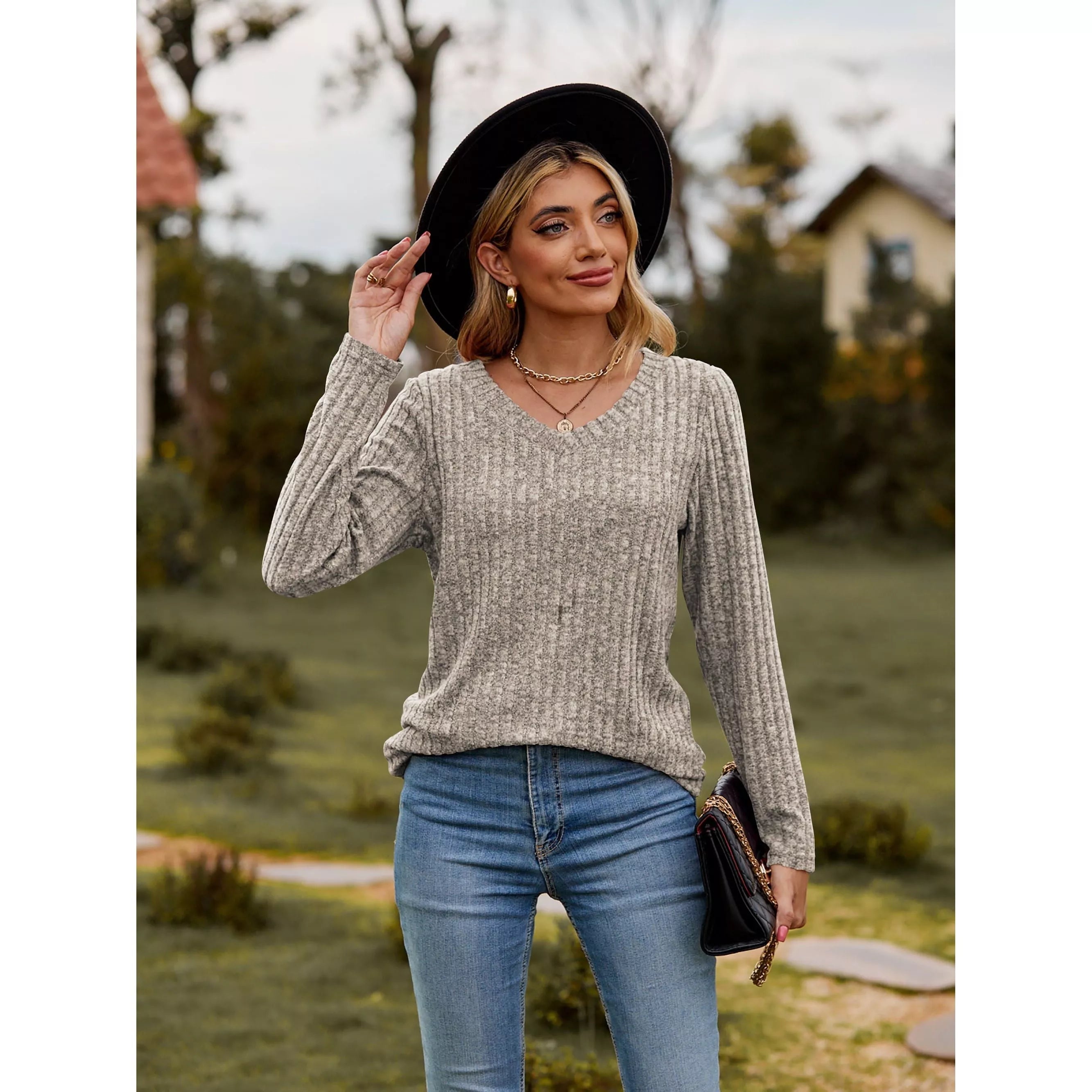 Ribbed V-Neck Long Sleeve Tee